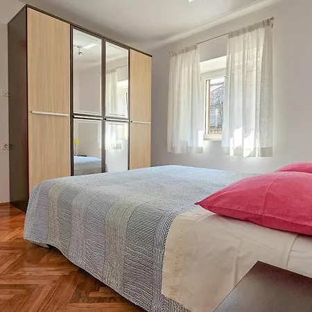 Mesic * Novigrad Istria