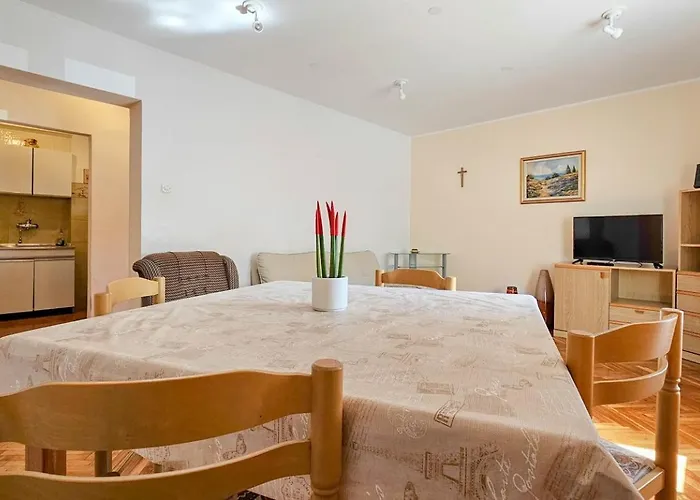 Διαμέρισμα Mesic